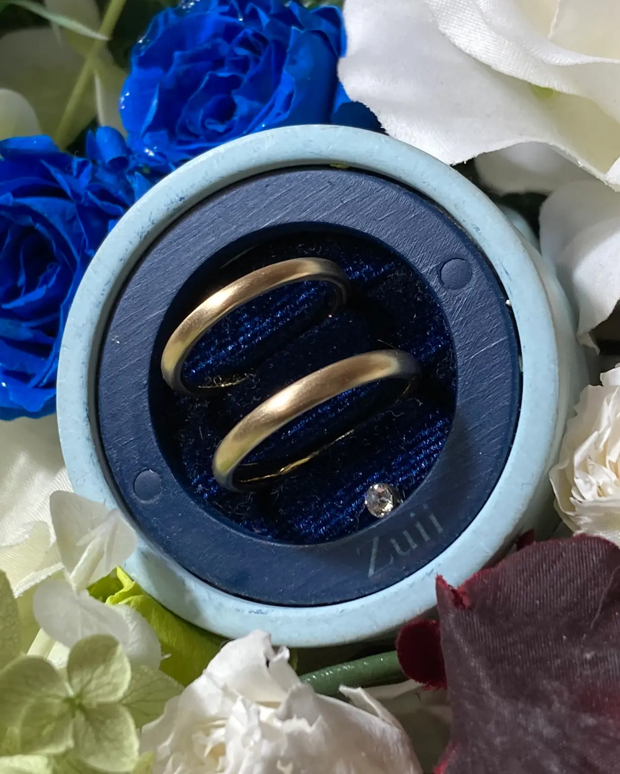 マット仕上げのK18手作り結婚指輪