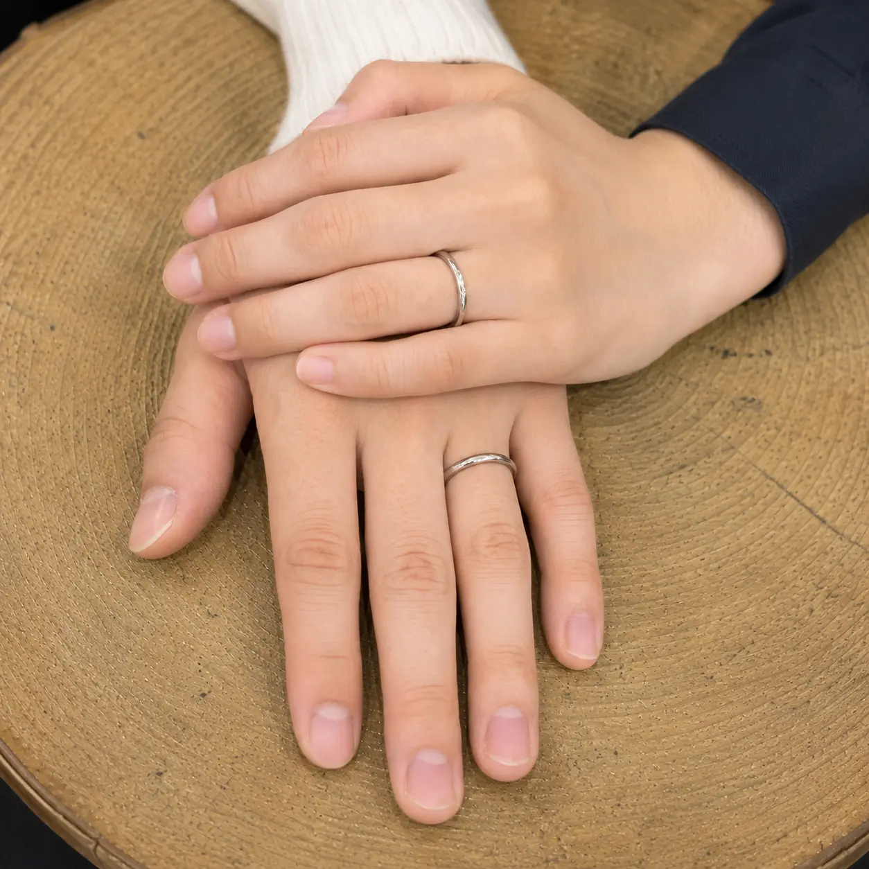 手作り結婚指輪の着用イメージ